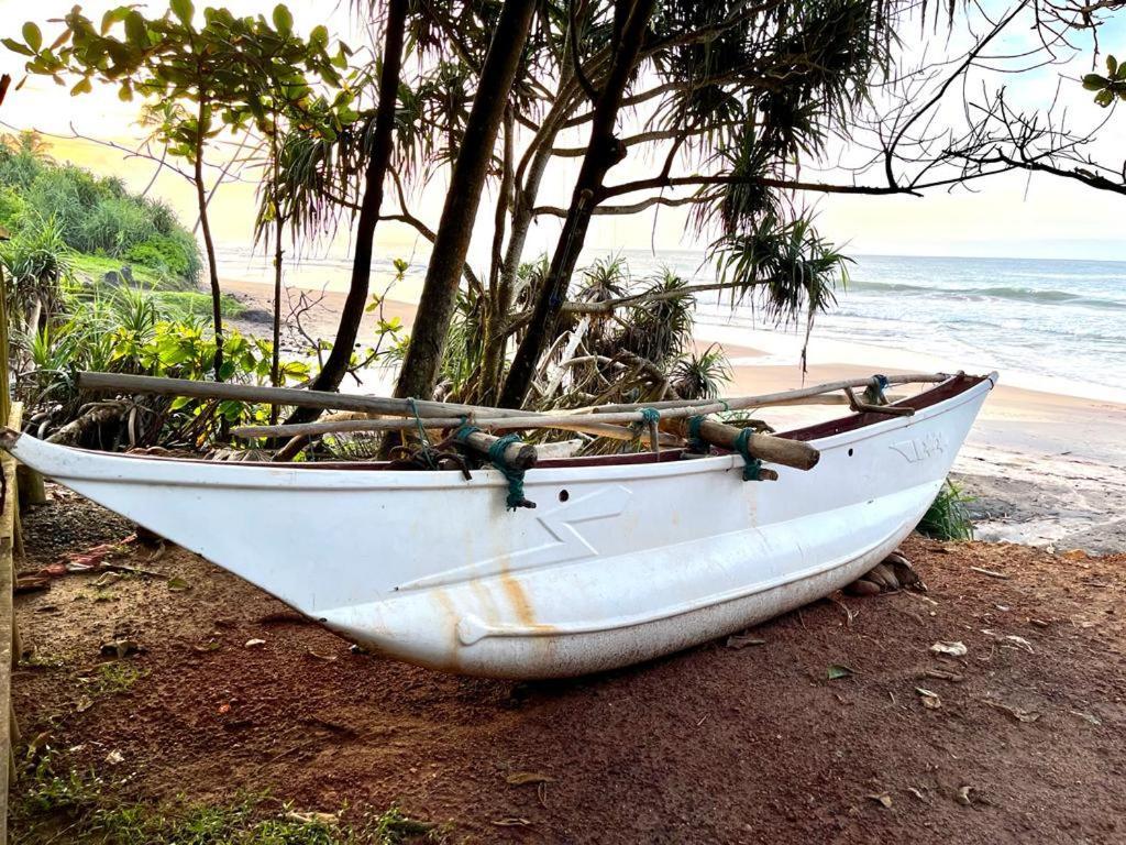 דיקוולה Beach House Kalukatiya - Family Villa, Seaview Room, Garden Room מראה חיצוני תמונה