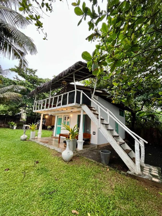 דיקוולה Beach House Kalukatiya - Family Villa, Seaview Room, Garden Room מראה חיצוני תמונה