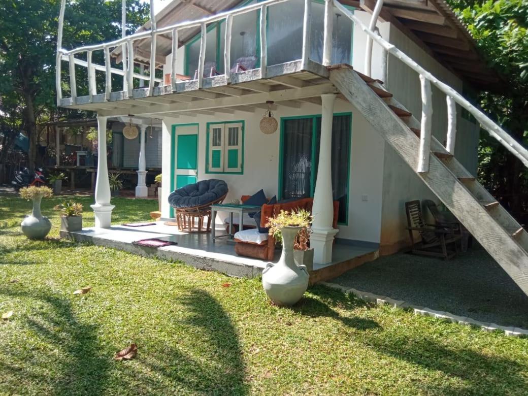 דיקוולה Beach House Kalukatiya - Family Villa, Seaview Room, Garden Room מראה חיצוני תמונה