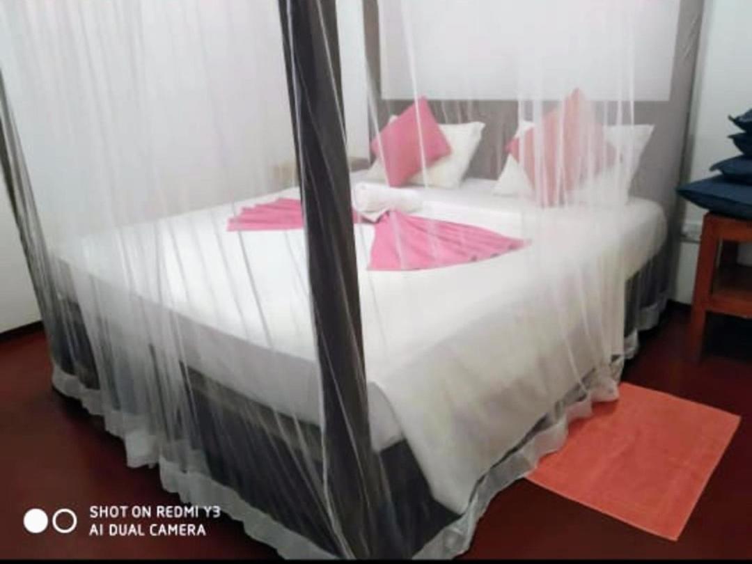 דיקוולה Beach House Kalukatiya - Family Villa, Seaview Room, Garden Room מראה חיצוני תמונה
